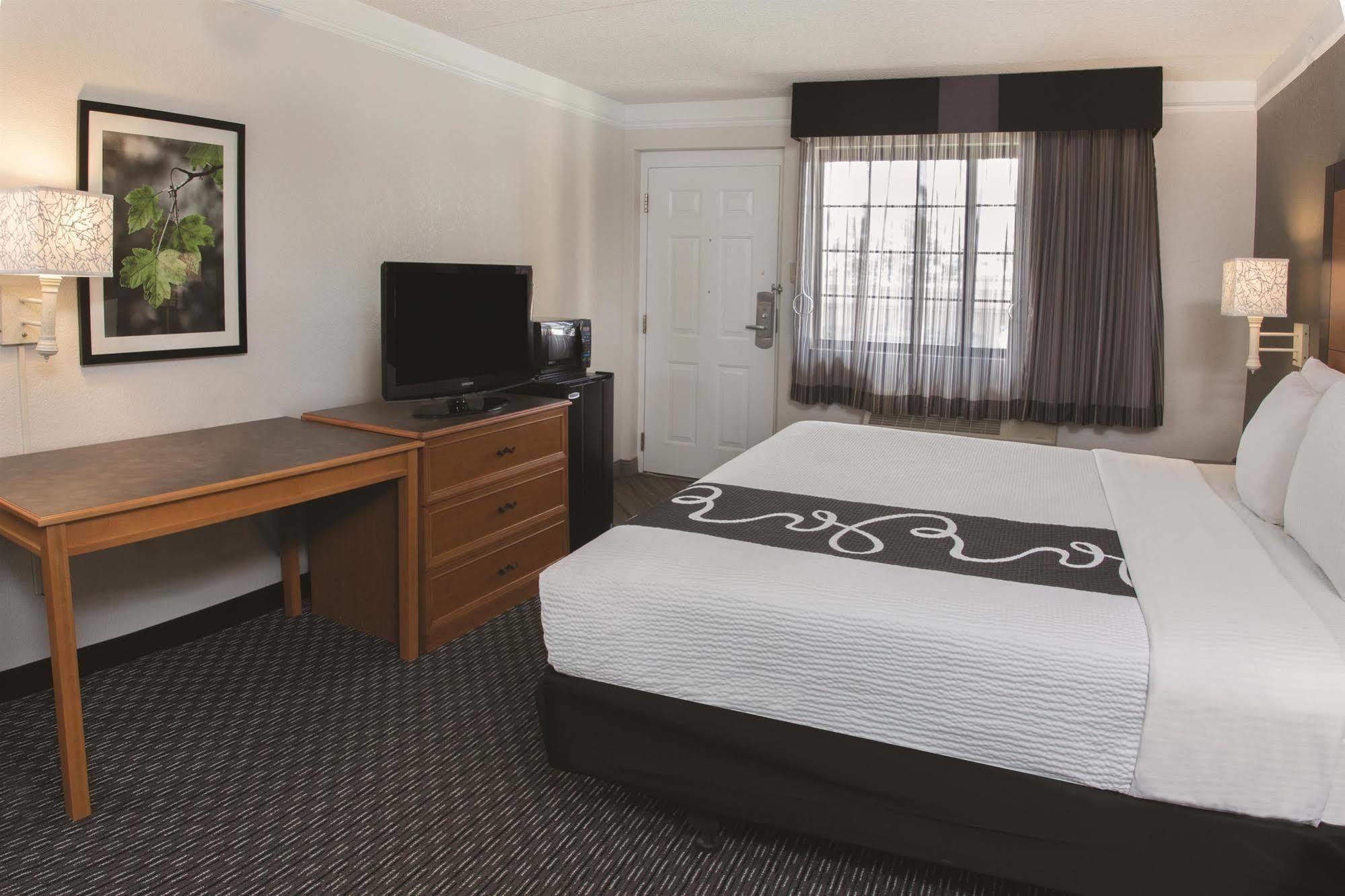 La Quinta By Wyndham Phoenix Mesa West Exteriör bild